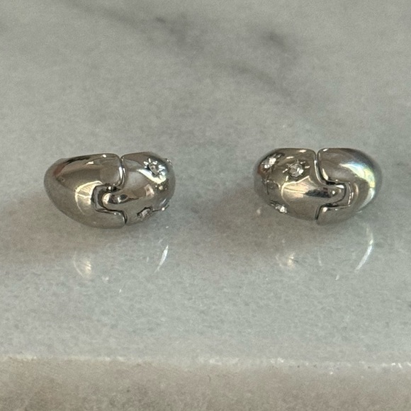 Silver Star Burst Chunky Oval Hoop Earrings 

Brand New - Picture 3 of 6